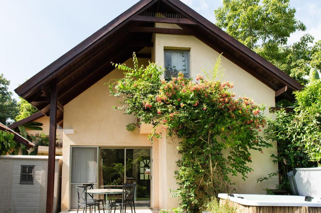 Vitrage Holiday Village And Spa Beit Hillel Esterno foto