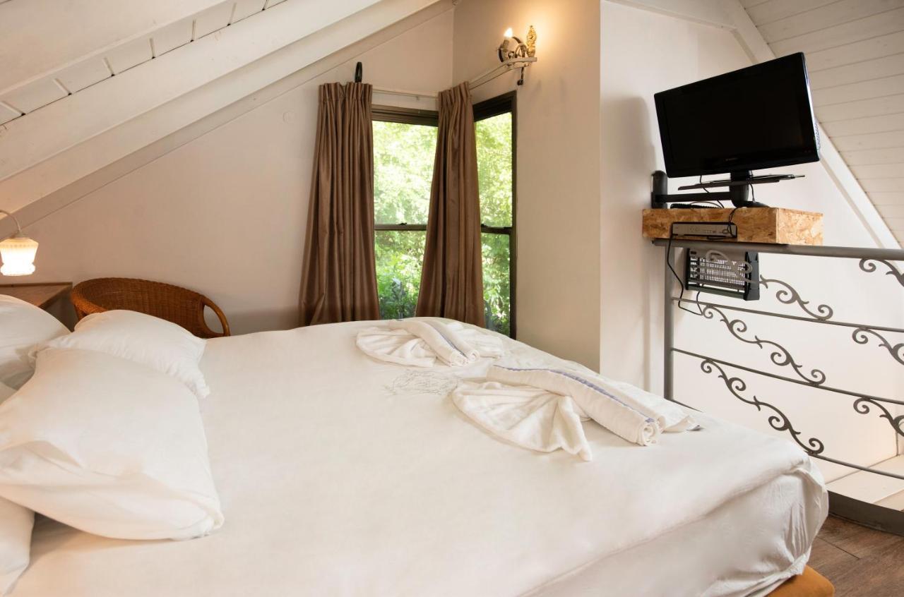 Vitrage Holiday Village And Spa Beit Hillel Esterno foto